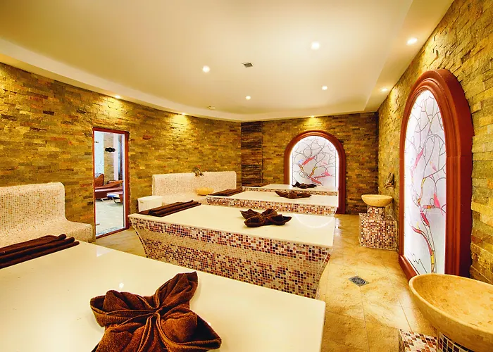 Alua Helios Bay 4* Obzor