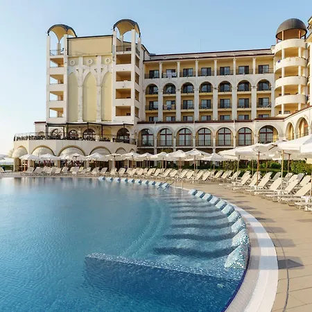 Alua Helios Bay Отель