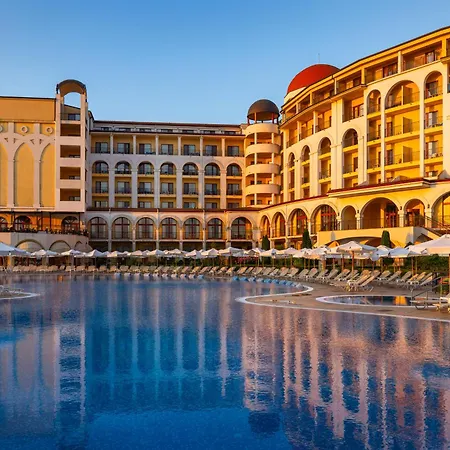 Alua Helios Bay Хотел Обзор