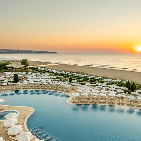 Alua Helios Bay 4*