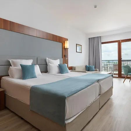 Alua Helios Bay Hotel 4*