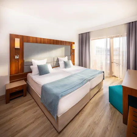 Alua Helios Bay Отель Обзор