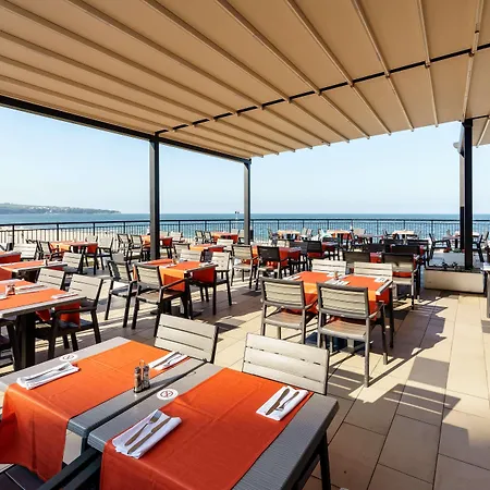 Хотел Alua Helios Bay