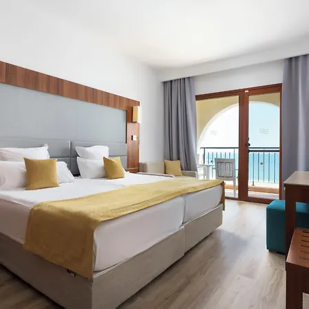 Hotel Alua Helios Bay 4*