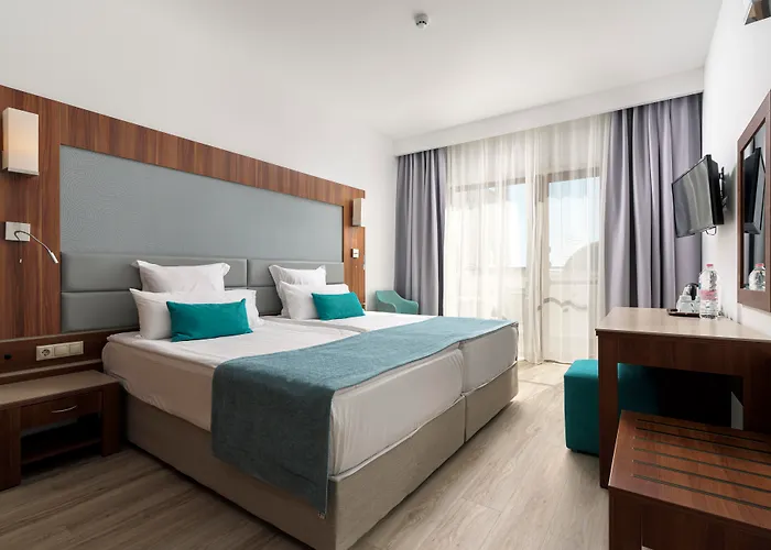 Alua Helios Bay - 4*