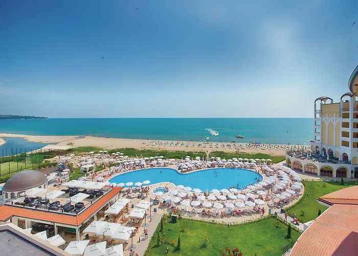 Hotel Alua Helios Bay 4*