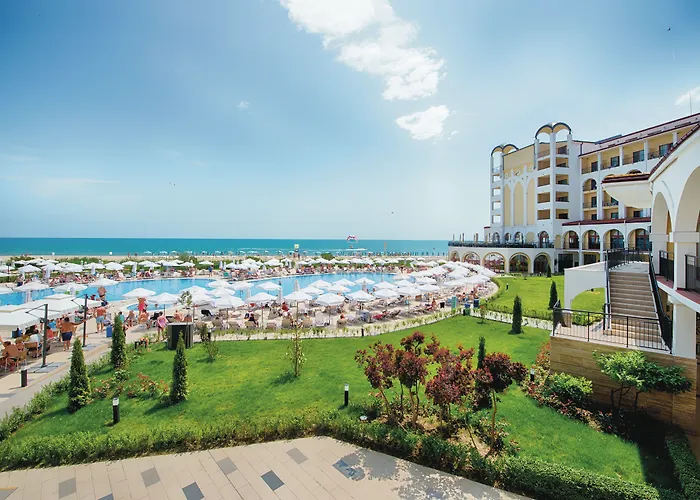 Alua Helios Bay - 4*