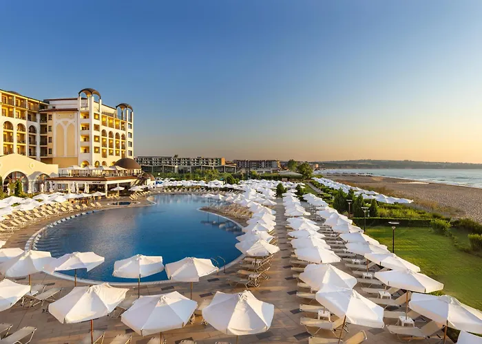 Alua Helios Bay -