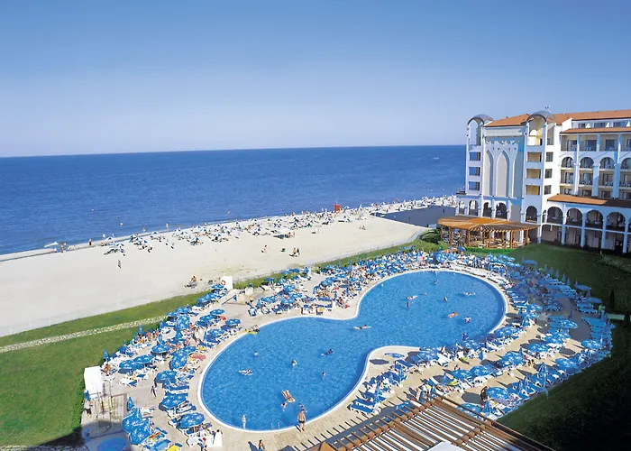 Alua Helios Bay - Obzor